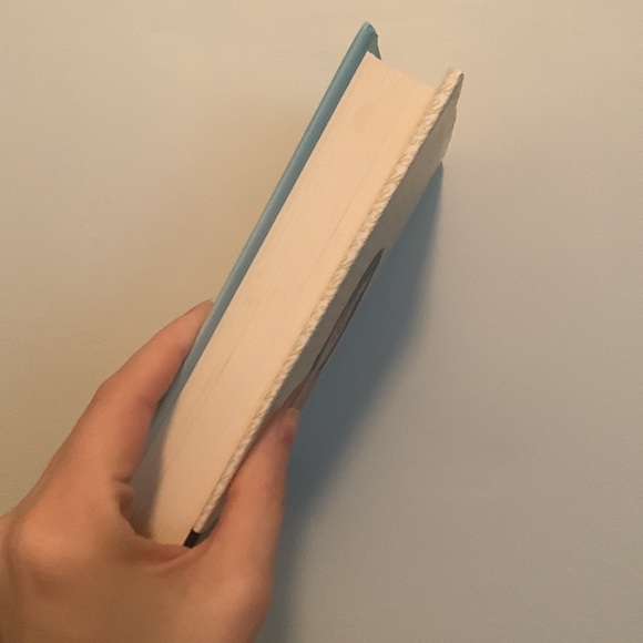 Year of yes - shonda rhimes hard cover book - Picture 3 of 3